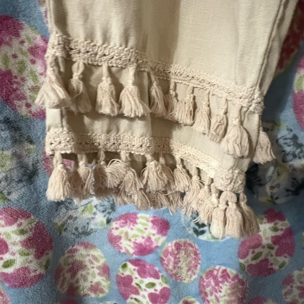 Crown & Ivy Linen Tiered Boho Hippie Pants Size 10 - Picture 3 of 6